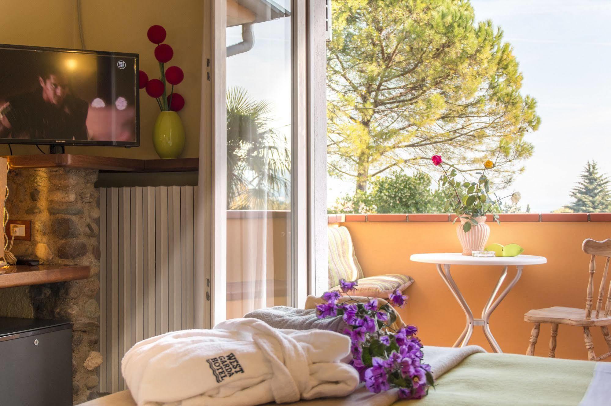 West Garda Hotel Padenghe sul Garda Exterior foto